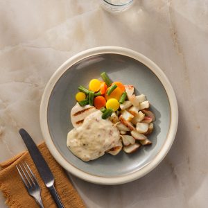 <b></b>Chicken Breast With Cheddar & Bacon Sauce <br>(12141)